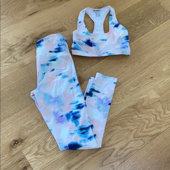 Forever 21 Tops - Workout set